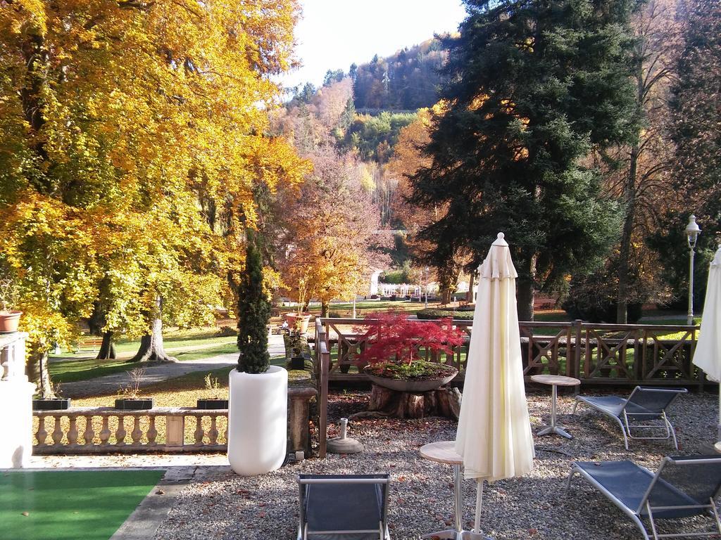 Homtel Le Parc Hotel Allevard Exterior foto