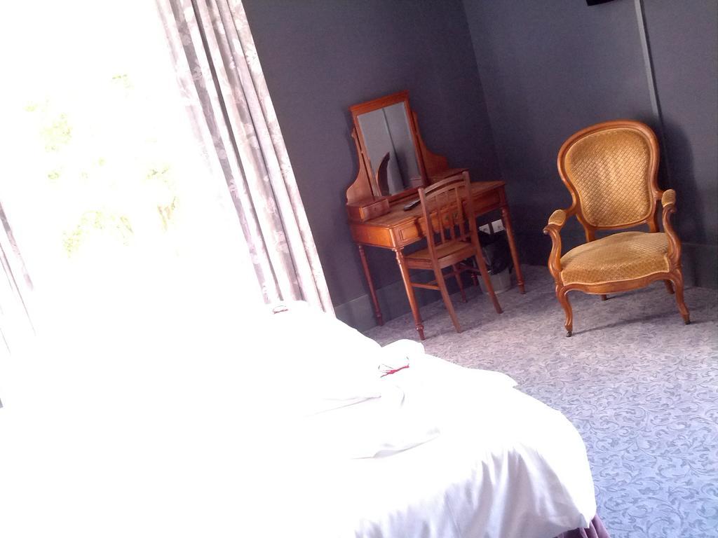 Homtel Le Parc Hotel Allevard Cameră foto
